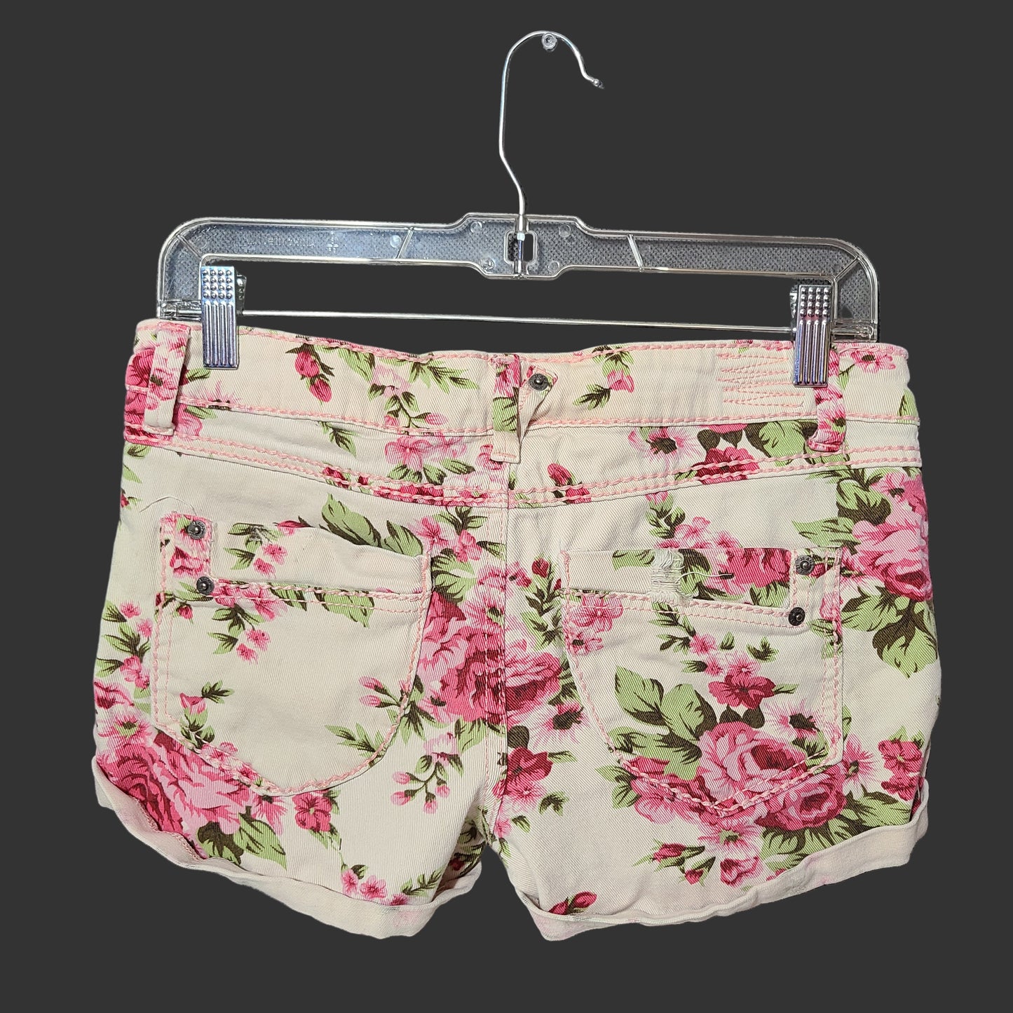 Women's 5/6 Rue21 Pink Floral Jean Shorts - USED