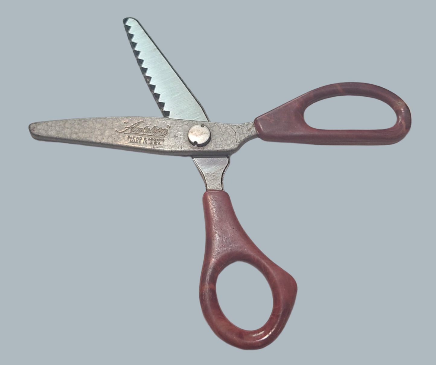 Vintage 1950s Antelope Pinking Shears – 7 1/4" - USED