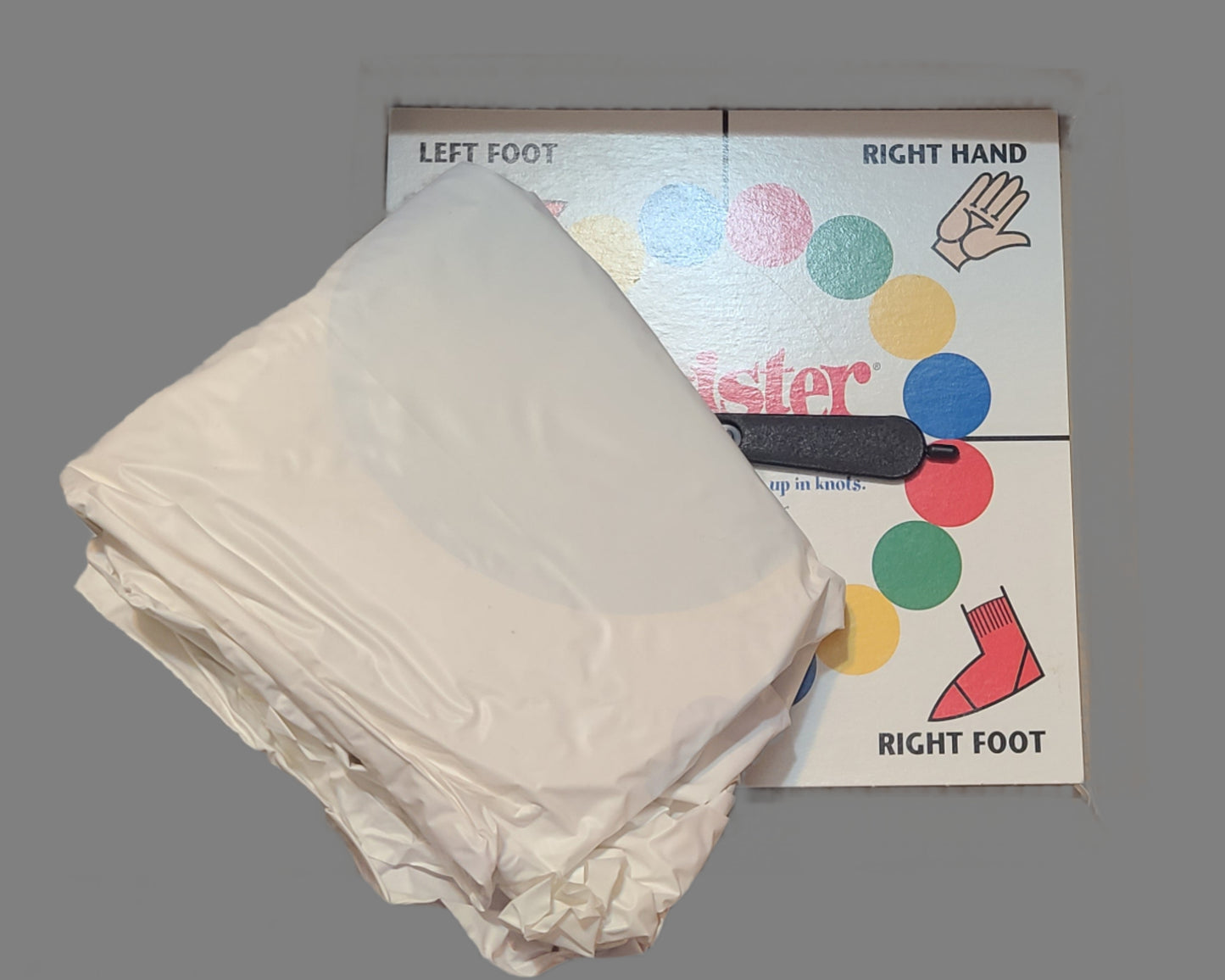 Hasbro Twister - Copyright 2002 - Missing Instructions - USED