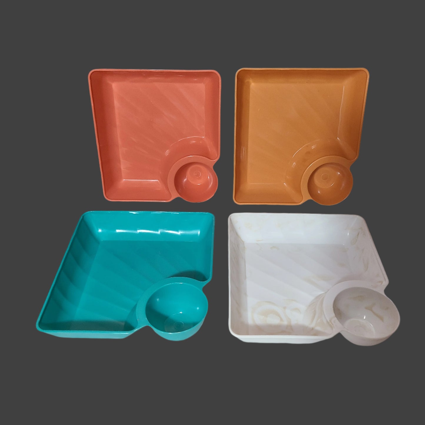 4 PC Stackable Plastic Dipping Saucer Plate - USED