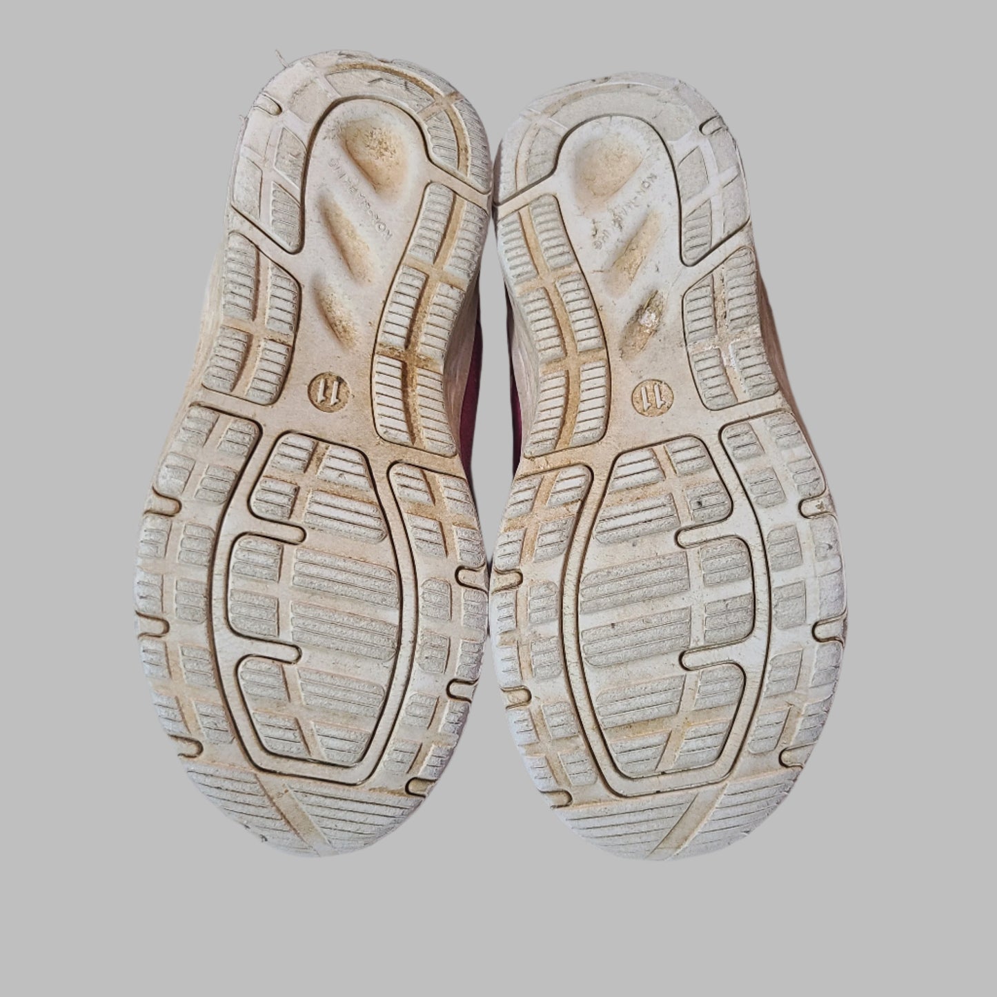 Girls Size 11 Disney Junior Minnie Mouse Sneakers - USED