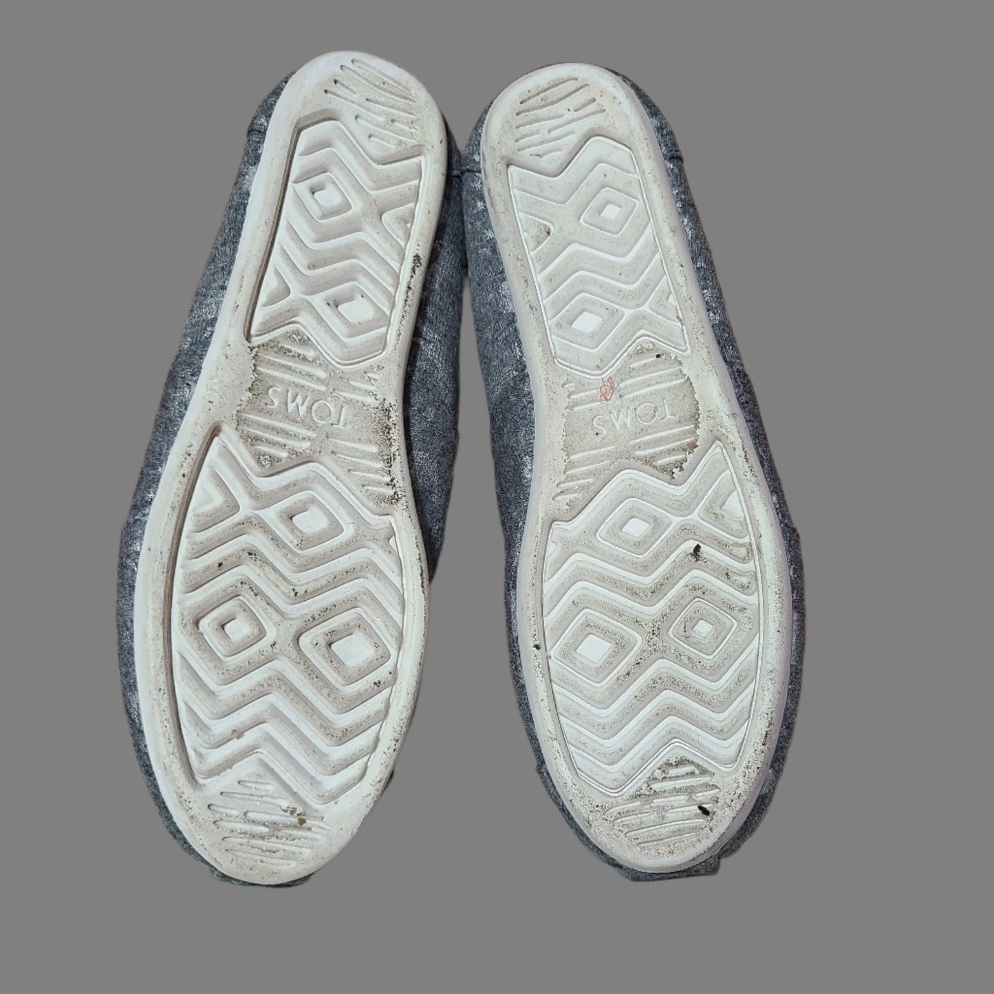 Women's Size 7.5 Toms Grey Alpargata Slip On Flats - USED