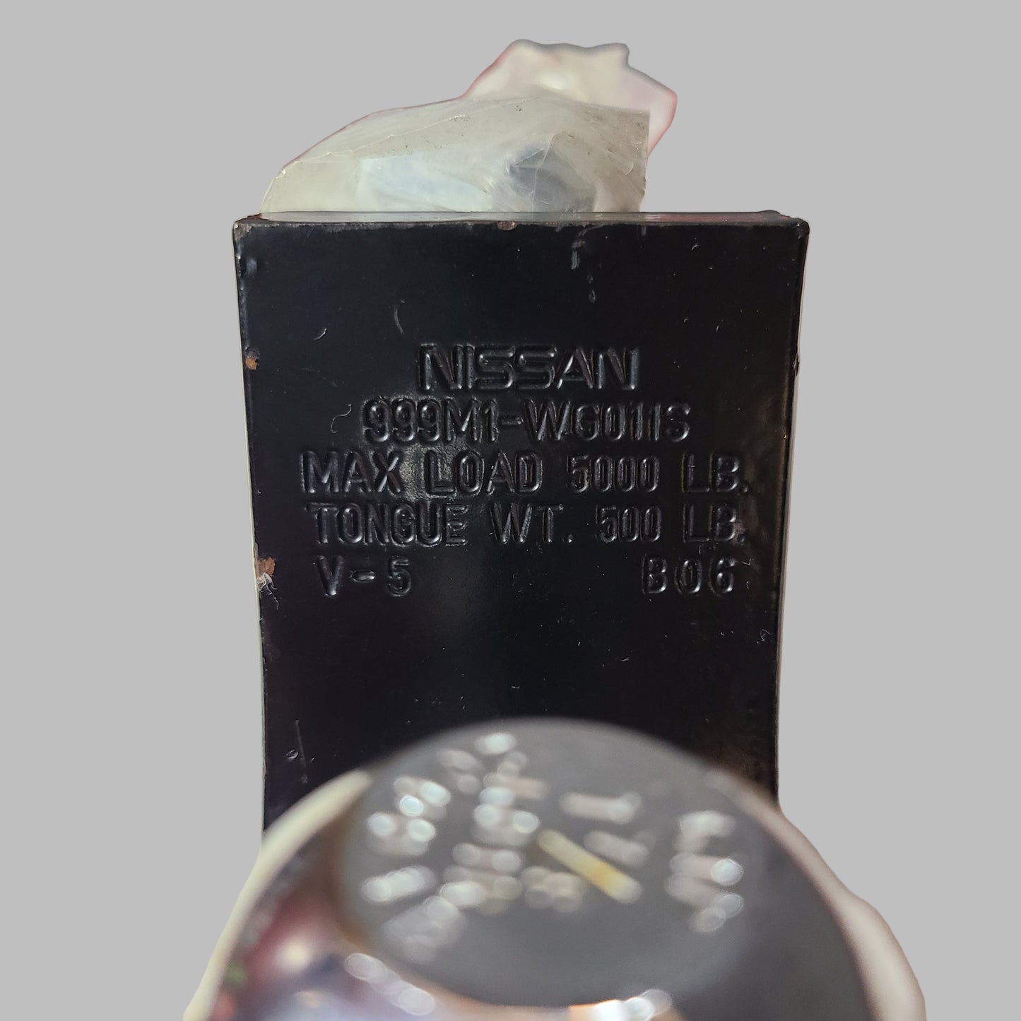 Nissan 999M1-WG011S Trailer Hitch Ball Mount - USED