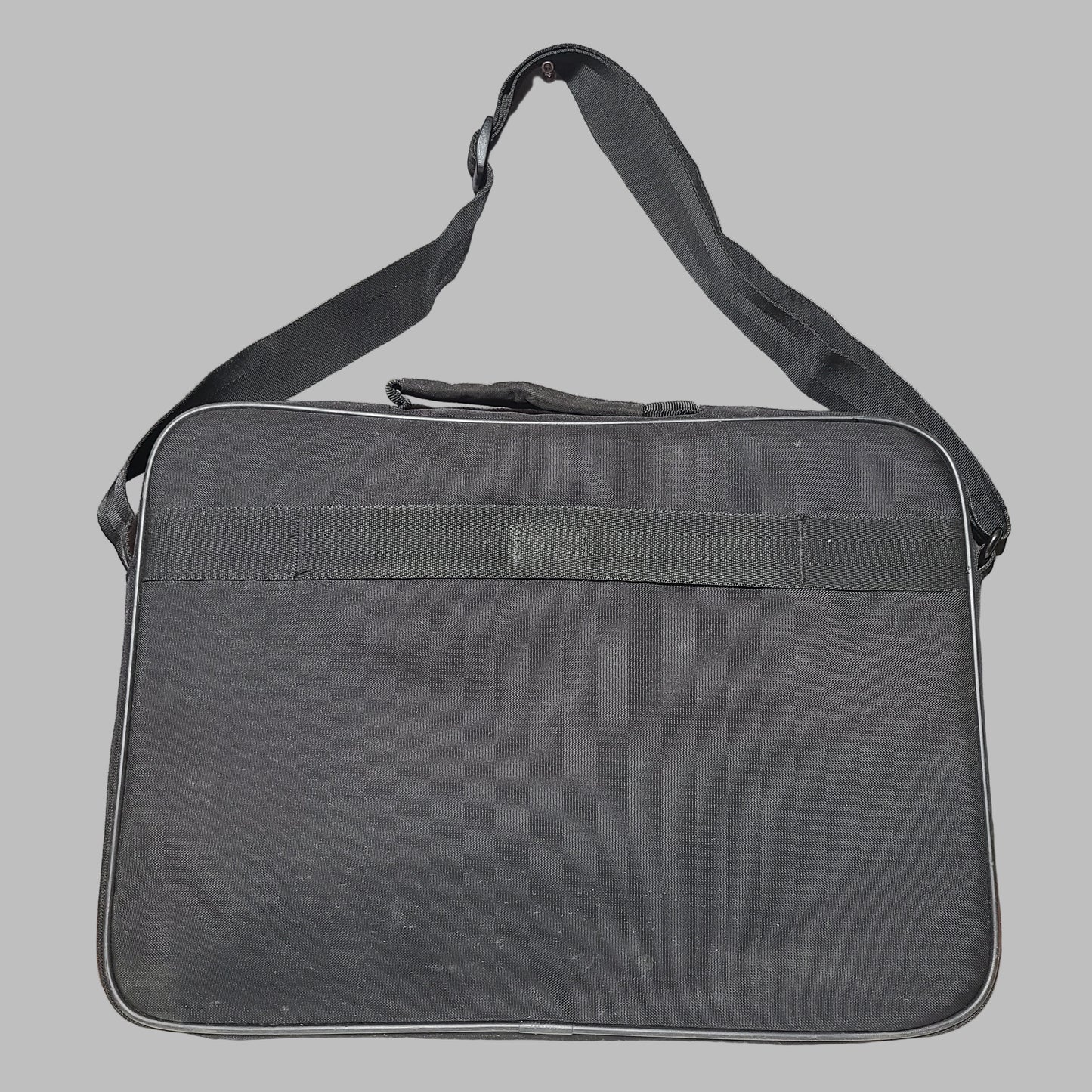 SwissGear Jasper 16" Polyester Black Laptop Bag - TSA Checkpoint Friendly - USED