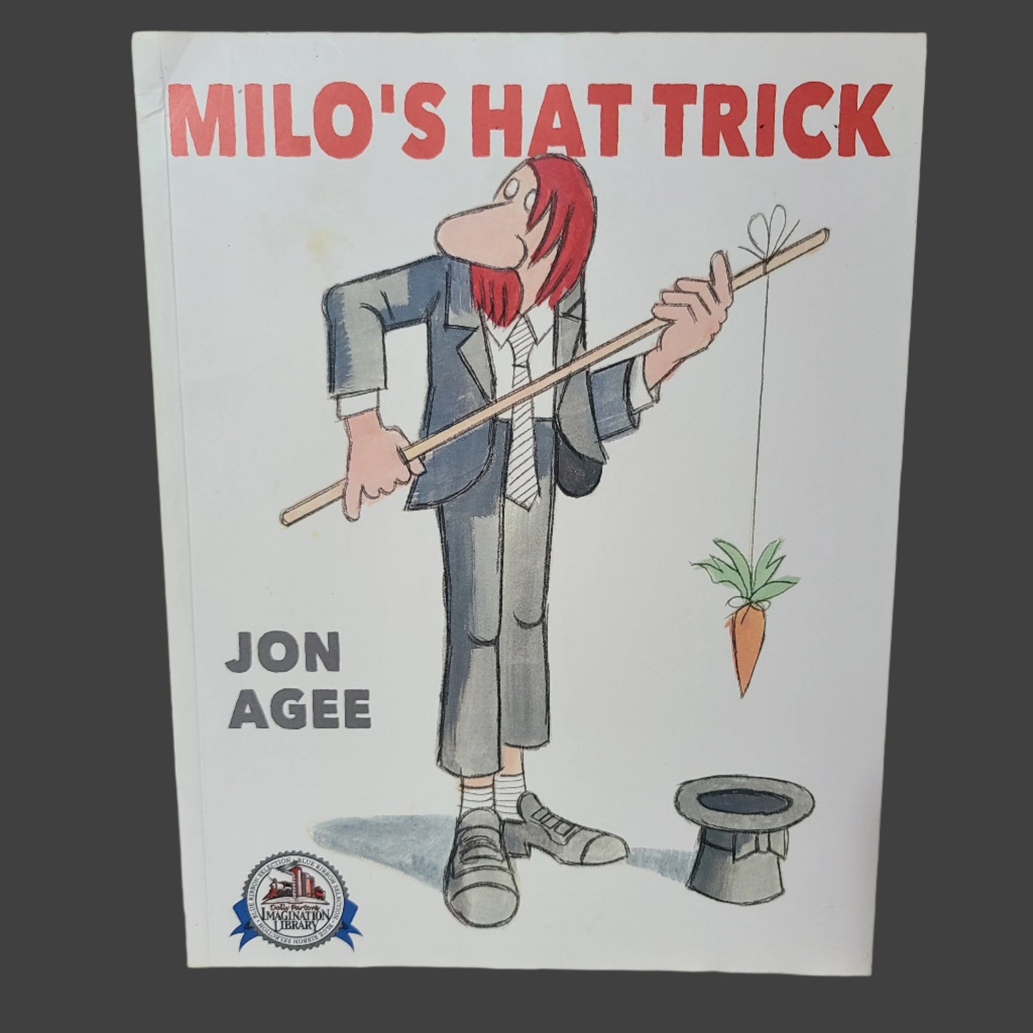 SC Milo's Hat Trick by Jon Agee - Copyright 2017 - LIKE NEW