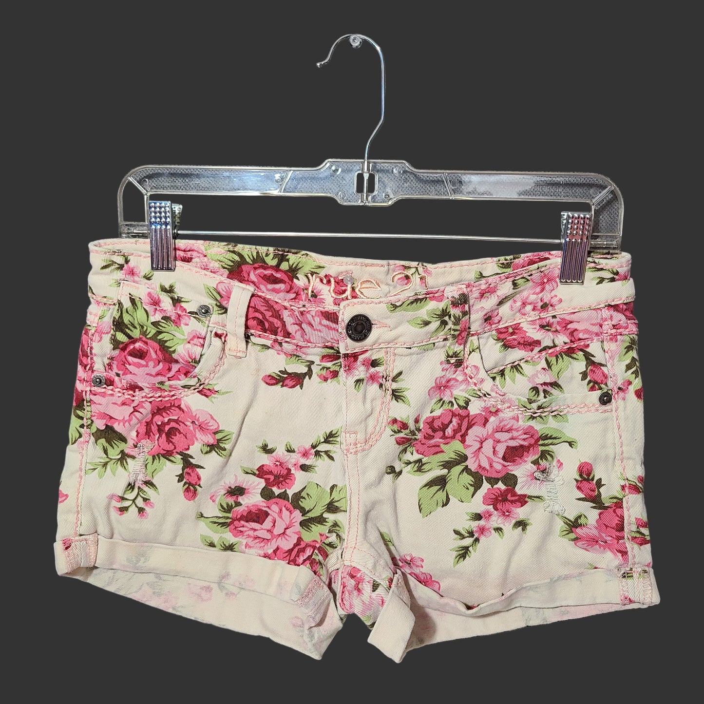 Women's 5/6 Rue21 Pink Floral Jean Shorts - USED