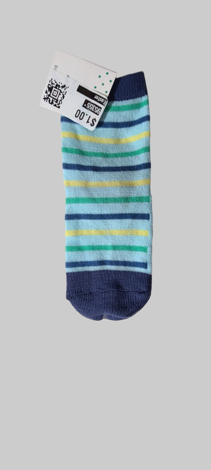 Kids Size 5-6.5 Made for Retail Striped Socks - NEW