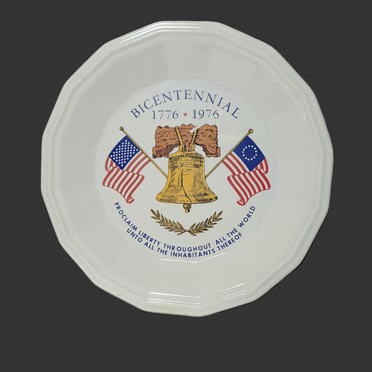 VTG 1776-1976 US Liberty Bell Bicentennial Plate - USED