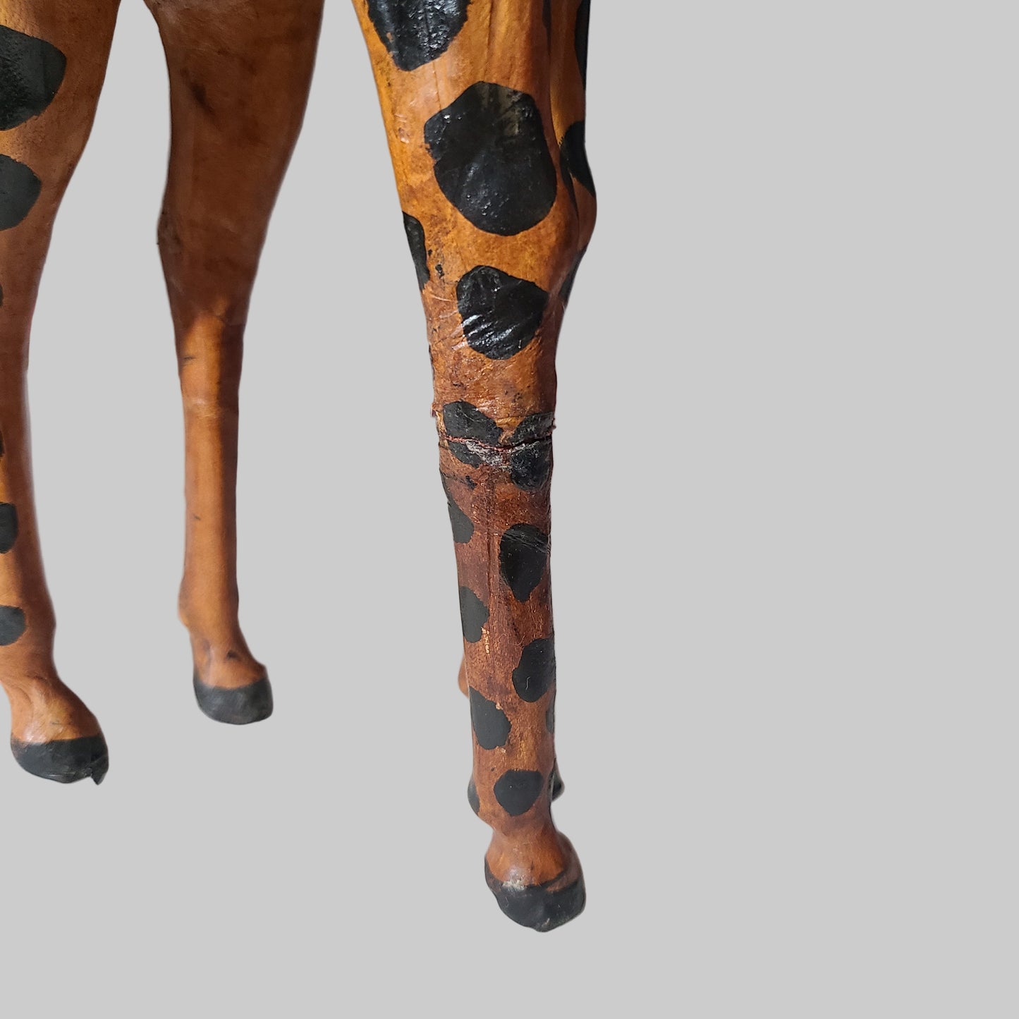 Rare VTG Leather Wrapped Brown Elephant & Giraffe Figurines - USED