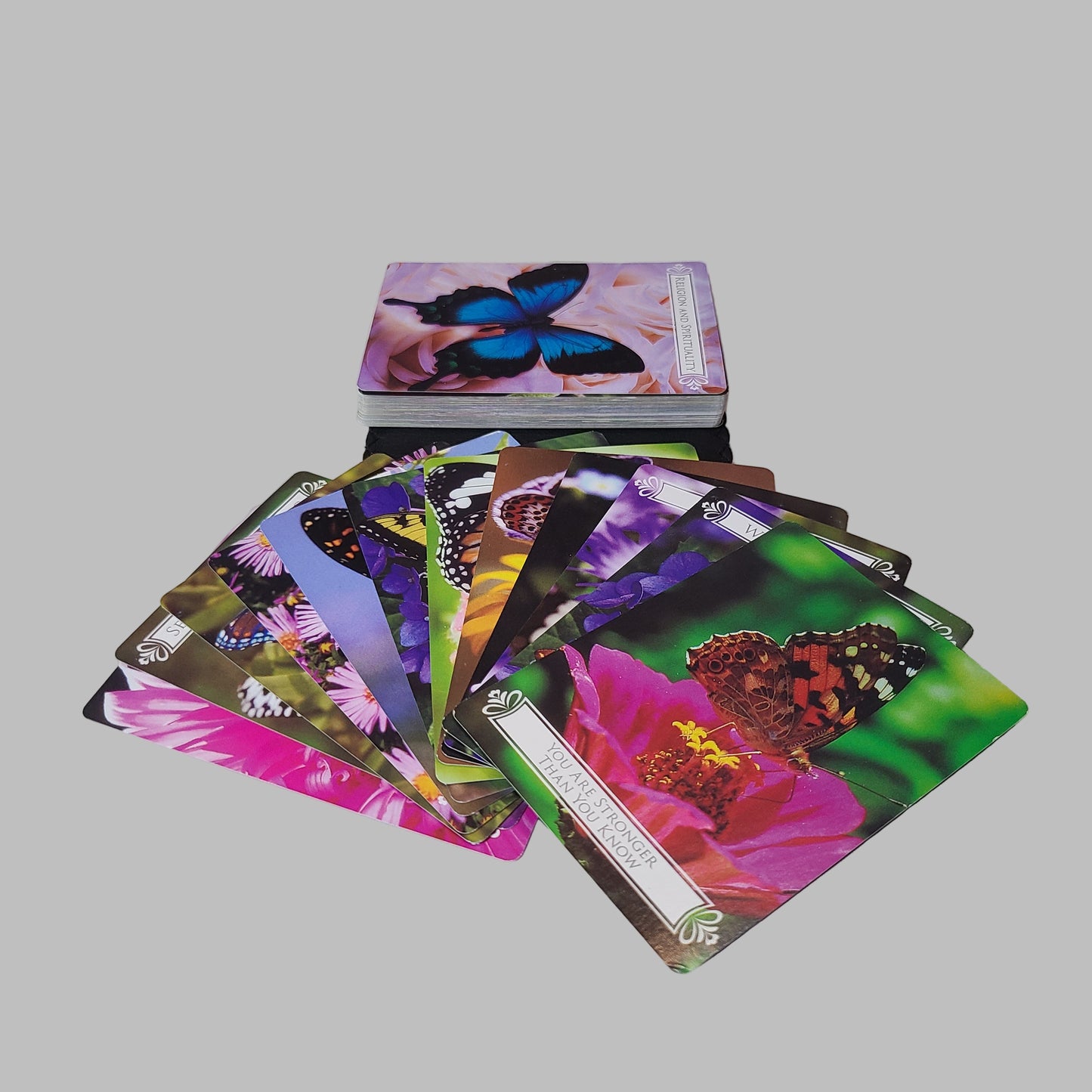 Deck of 78 Universal Tarot Cards & 44 Doreen Virtue Oracle Cards w/ Garmin Case - USED