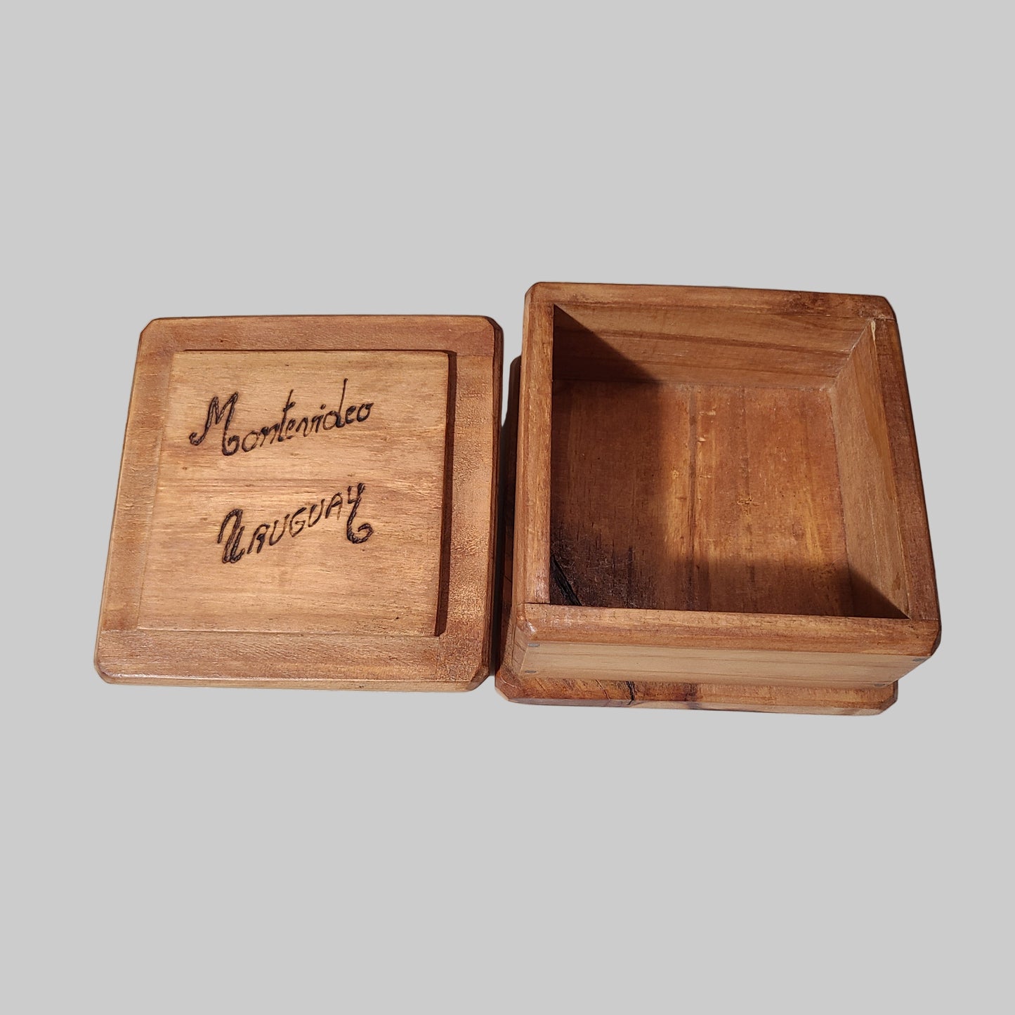 VTG Handmade Mercado de los Artesanos Montevideo Uruguay Trinket Box - LIKE NEW