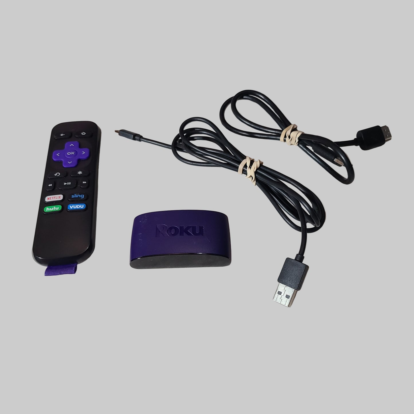 Roku LE HD Streaming Media Player with Cords & Remote - Tested - New Batteries - USED