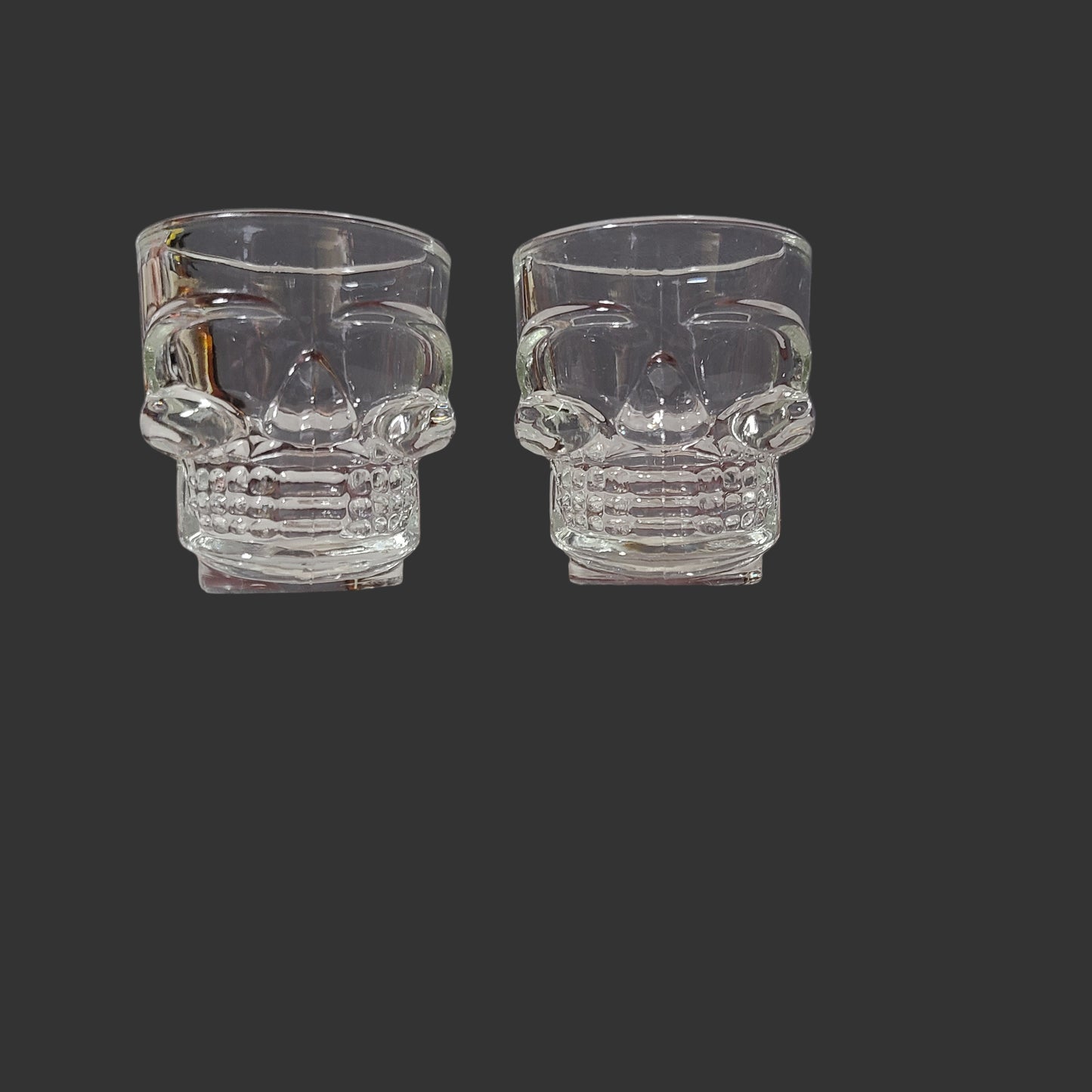 2PK Skull Shaped Glass Shot Glasses - LIKE NEW