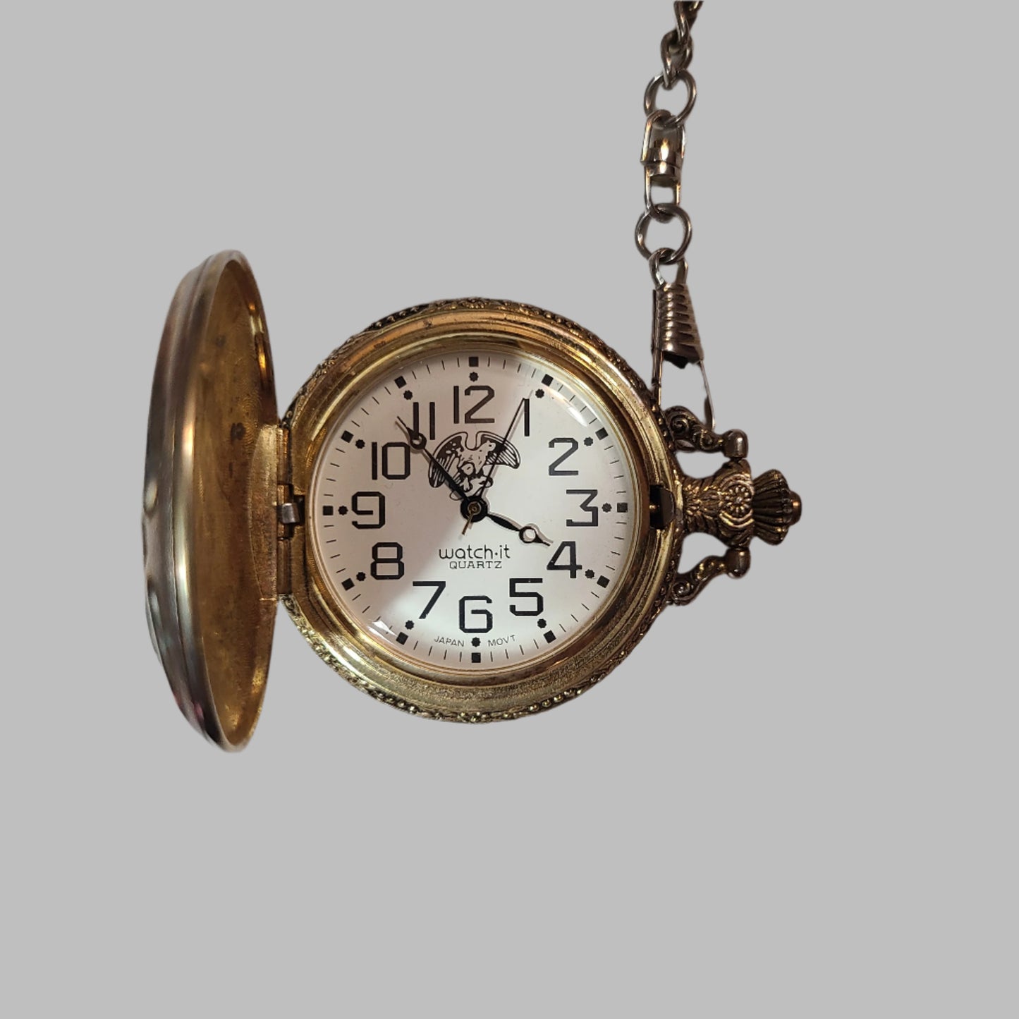 VTG Eagle Pocket Watch & Chain Watch-It Quartz - Needs Battery - AS IS