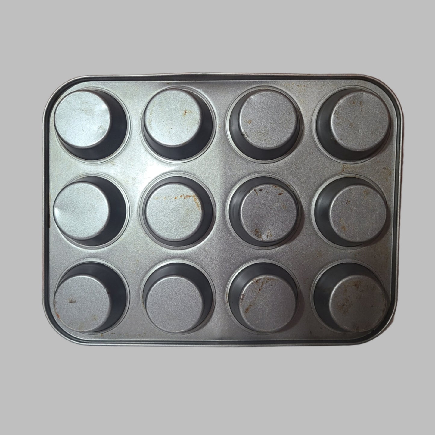 Generic 12 Cup Muffin Pan - WELL USED