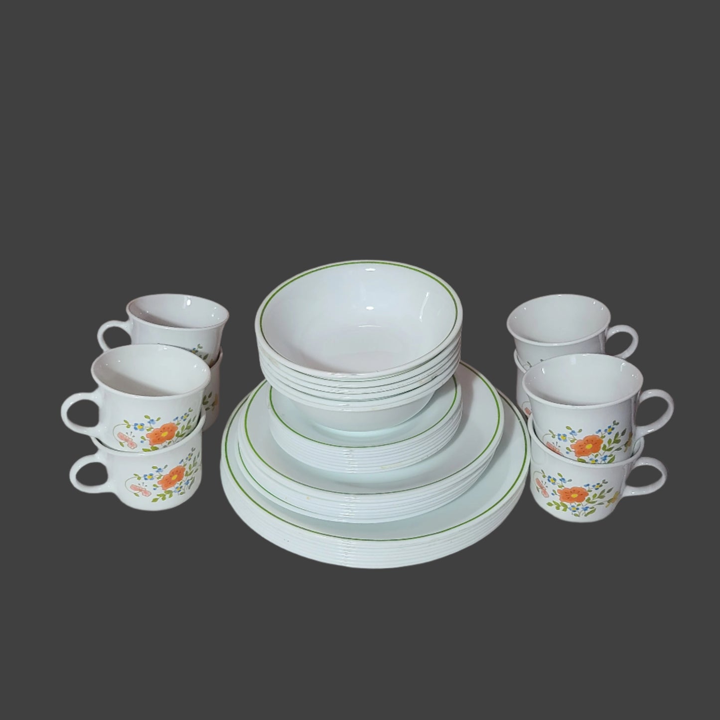 VTG Corning Wildflower 38 PC Set - Small Chips on Some Dishes - USED