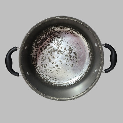 Unbranded 9" Dual Handled Pot - USED