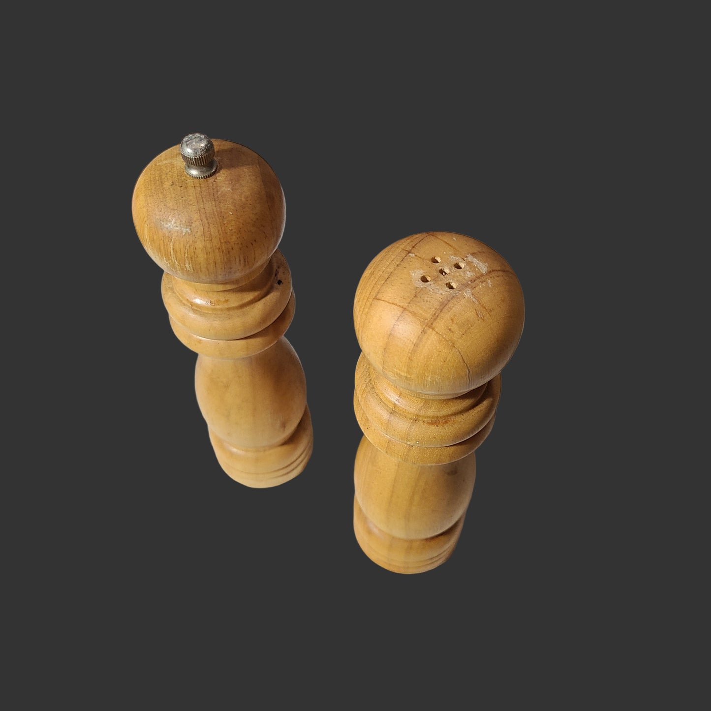 VTG Mid-Century Wooden Salt Shaker & Pepper Grinder Set - USED