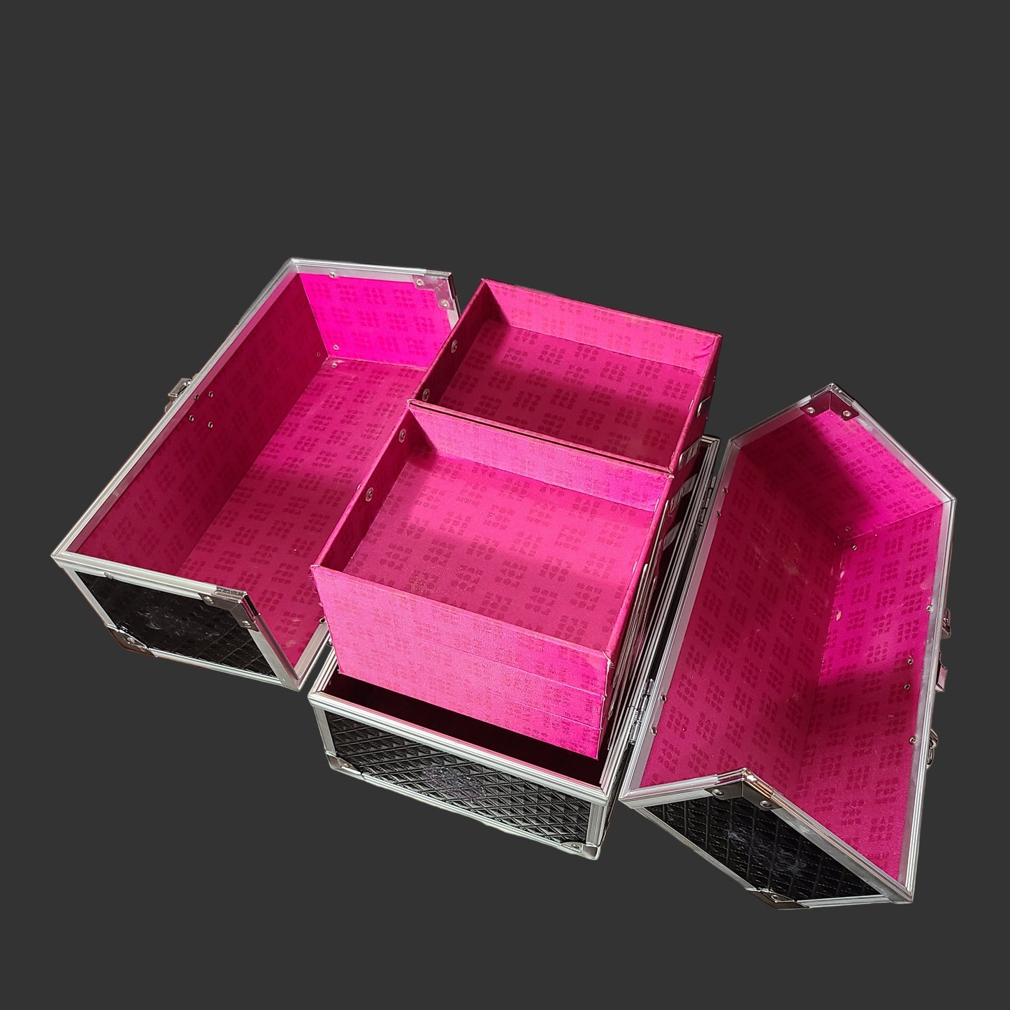 Caboodles Lovestruck 11.75 Ultimate Makeup Train Case - USED