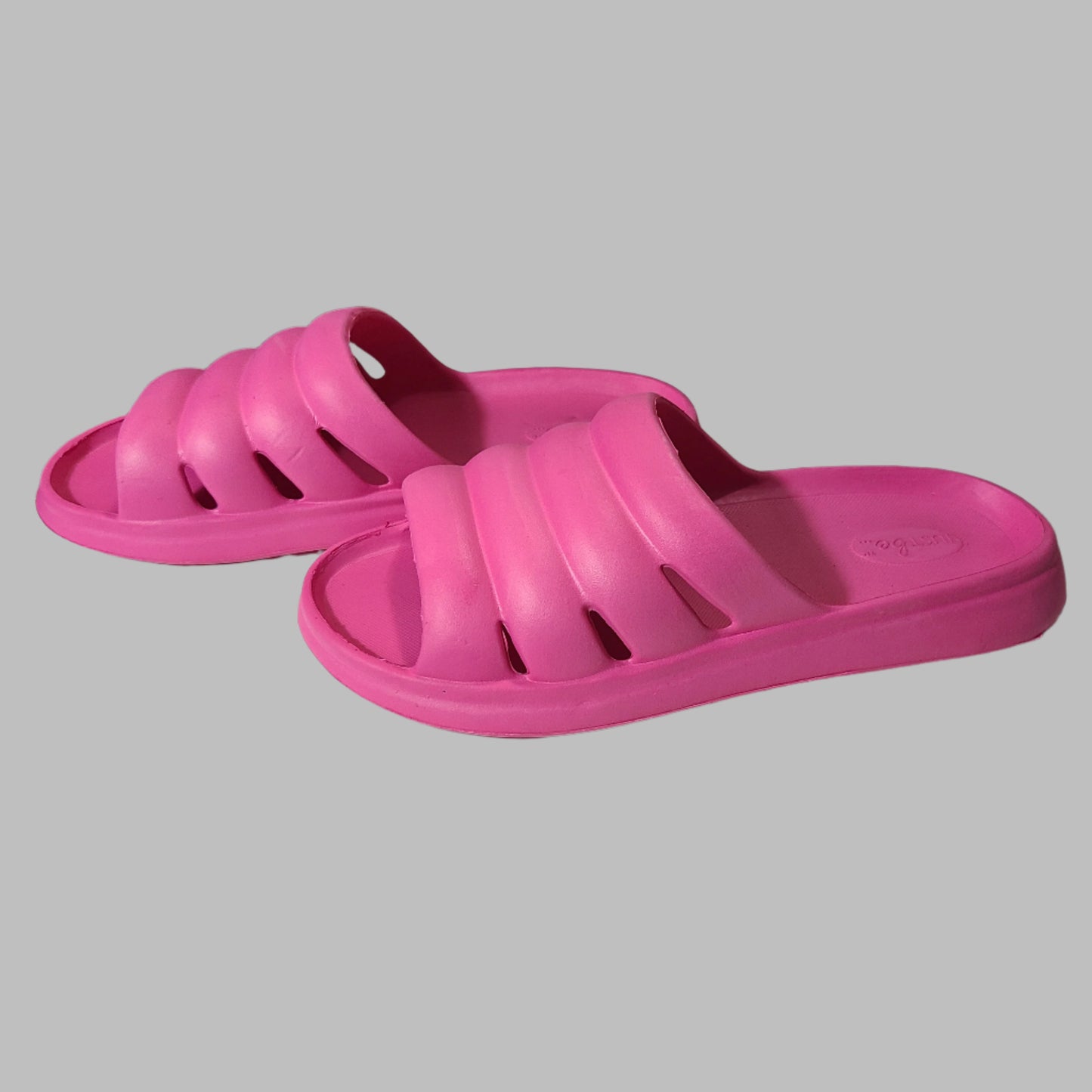 Women's Size 10 Pink Just Be… Slides - LIKE NEW