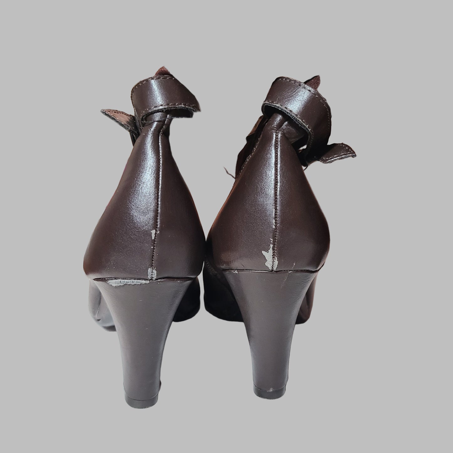 Women's 9 Aerosoles Brown Cloudscape Harness Boots - USED