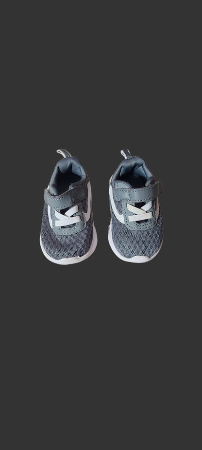 Toddler Boys Size 3 Wonder Nation Gray Velcro Sneakers - USED