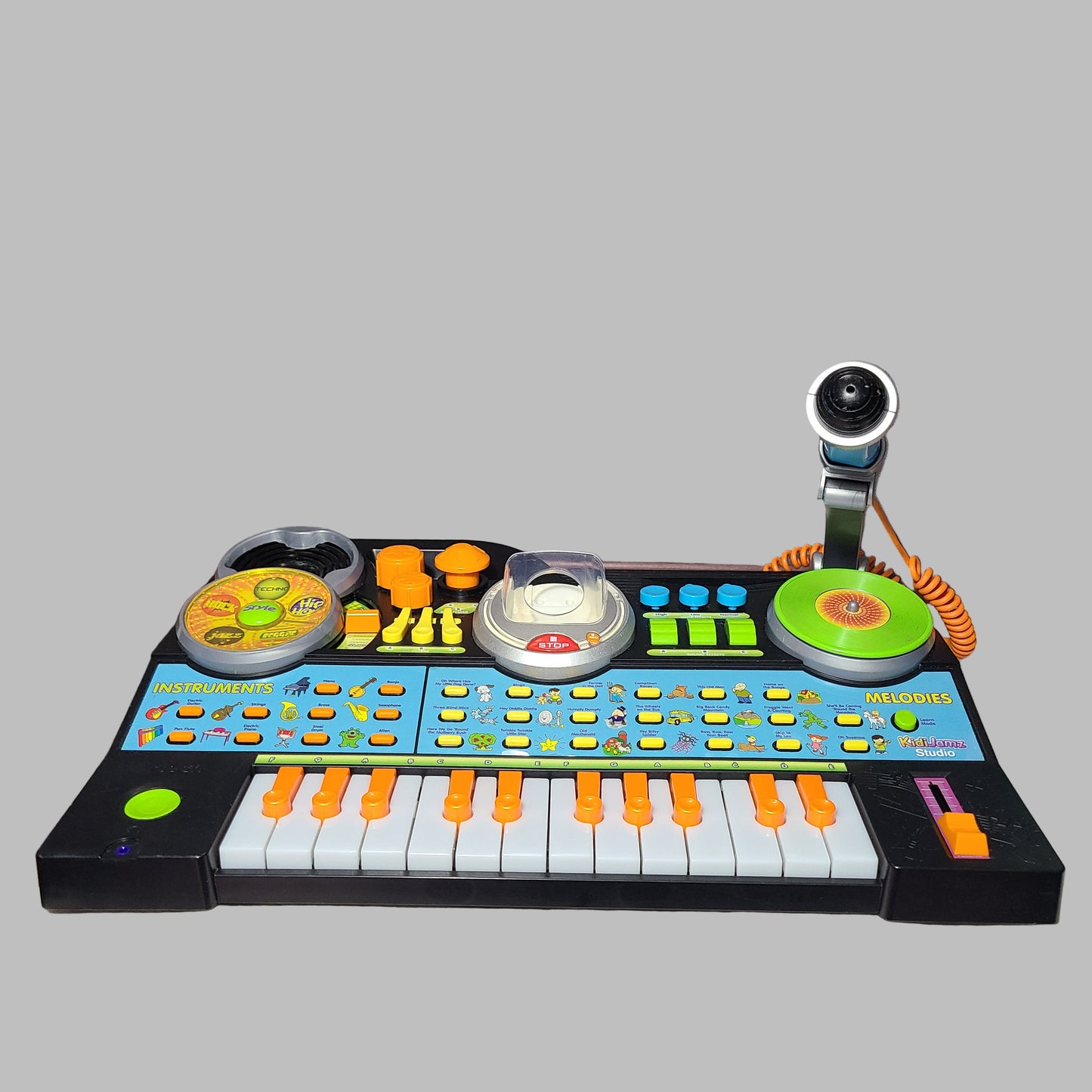 Vtech KidiJamz Interactive Music Studio - Keyboard, Microphone, and More - New Batteries - USED