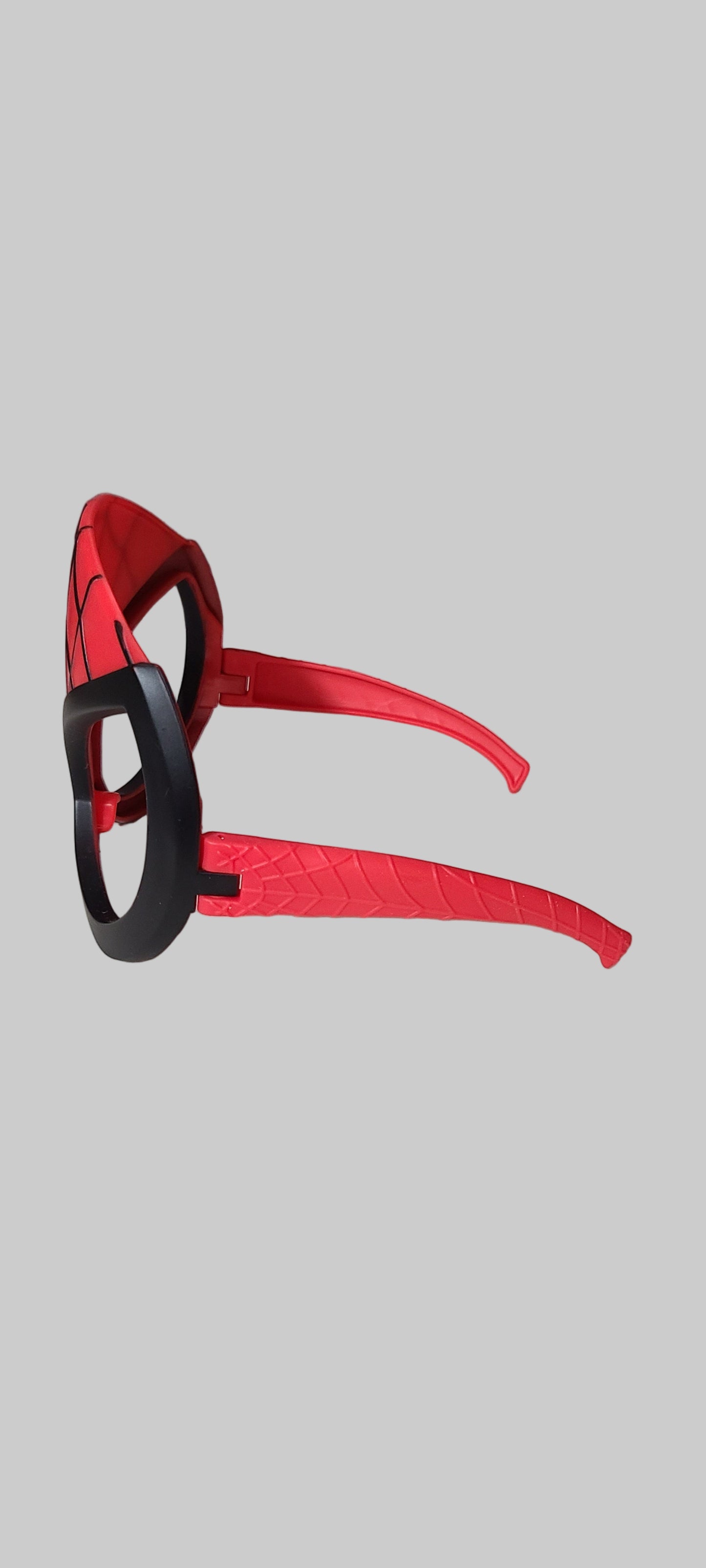 2014 TM & Marvel McDonalds Spiderman Mask - USED