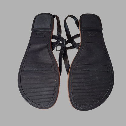 Women's Size 11 Black Strap Time and Tru Sandals - USED