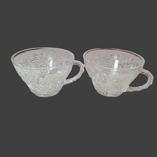 VTG 1970's 2 Mid Century Modern Grapevine Design Punch Bowl Glasses - LIKE NEW