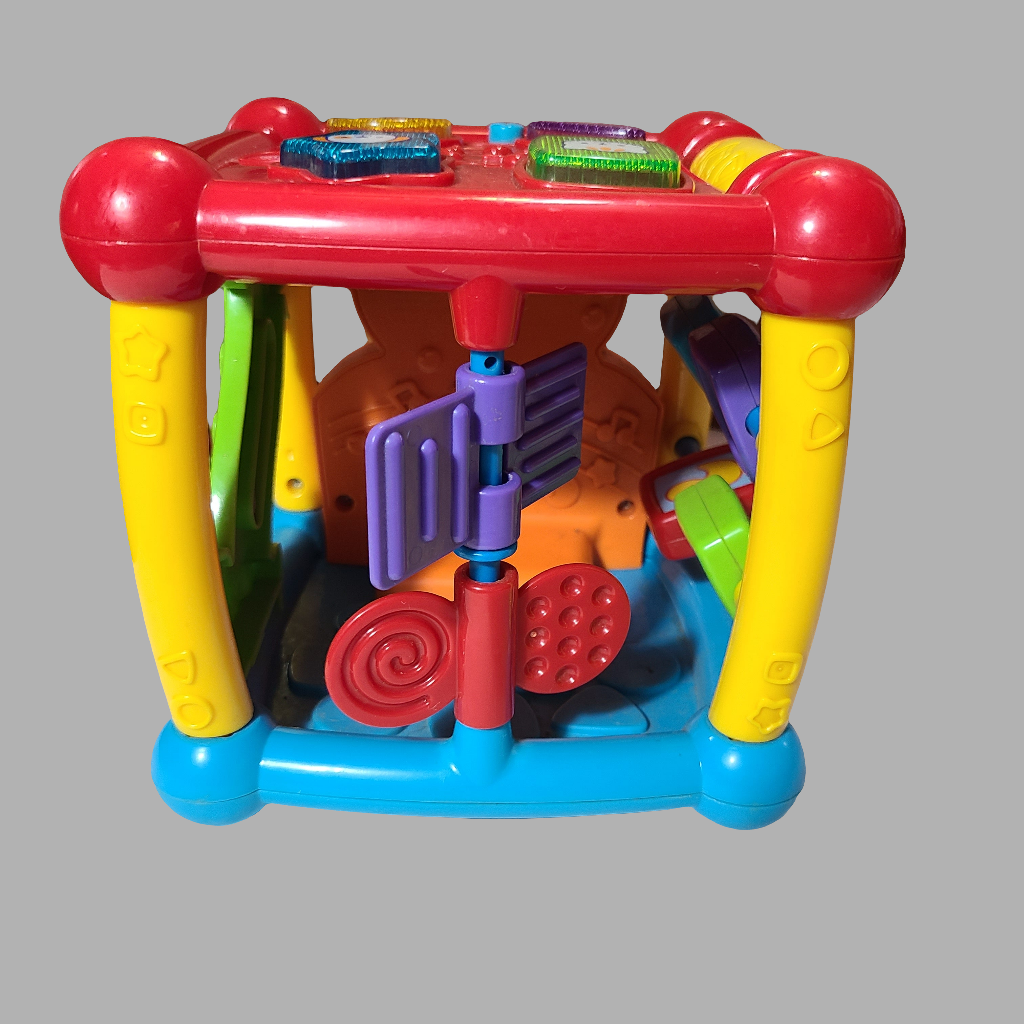 Vtech Busy Learners Activity Cube - New Batteries - USED