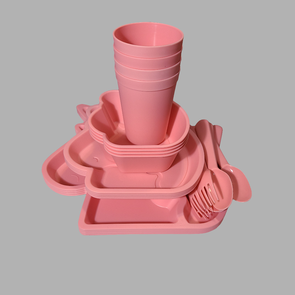 24 Piece Plastic Your Zone Pink Dinnerware Set for Kids - LIKE NEW